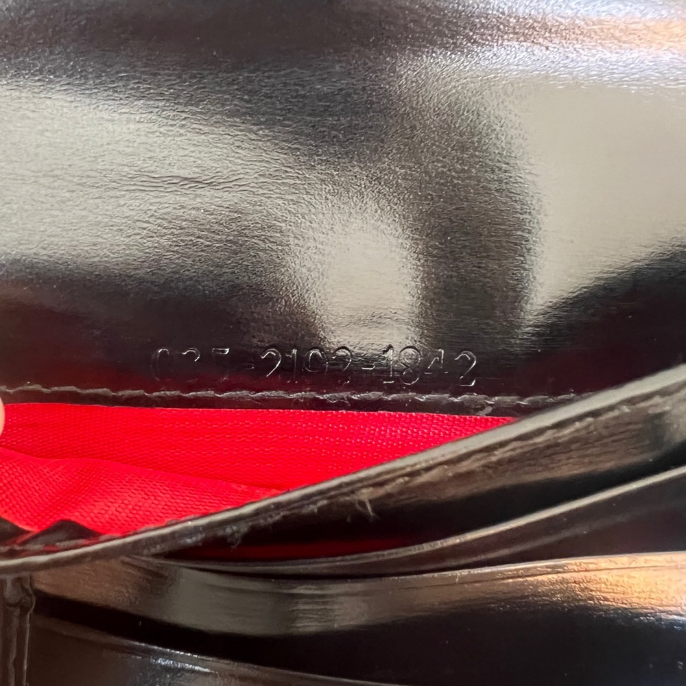 💜Gucci Leather Wallet with Kiss Lock - Picture 10 of 16